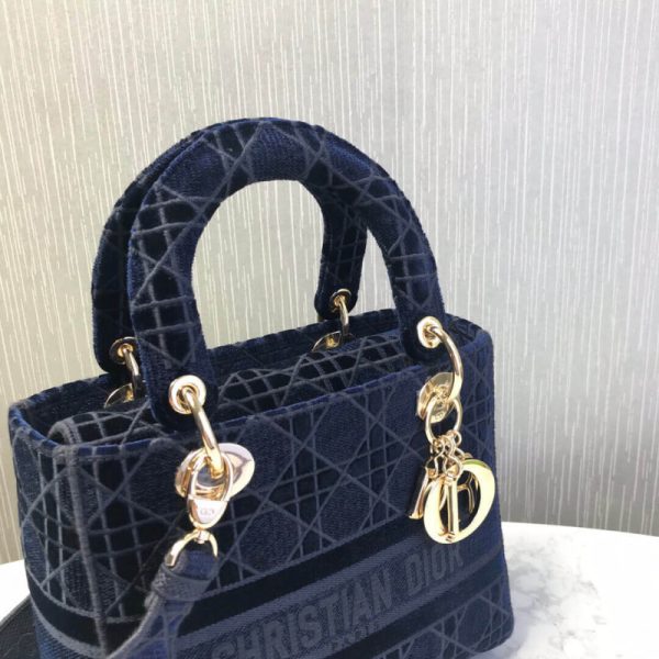 Replica Dior Lady D-Lite Embroidered Velvet M0565O Bag - Image 6