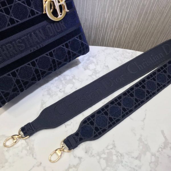 Replica Dior Lady D-Lite Embroidered Velvet M0565O Bag - Image 8
