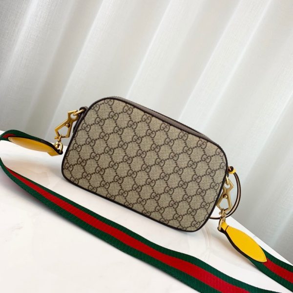 Replica Gucci GG Supreme Messenger Bag – Stylish & Functional - Image 4