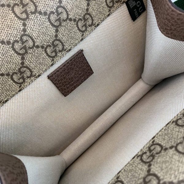 Gucci Neo Vintage Messenger Bag - Compact & Chic - Image 10
