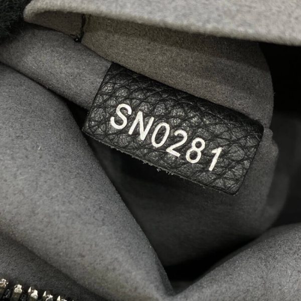 Replica Louis Vuitton Beaubourg Hobo MM Black M56073 - Image 17