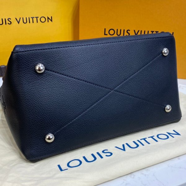 Replica Louis Vuitton Beaubourg Hobo MM Black M56073 - Image 7
