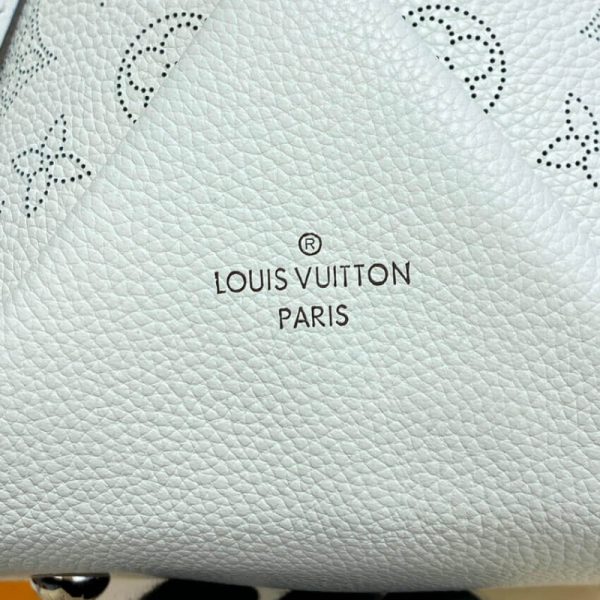 Replica Louis Vuitton Beaubourg Hobo MM White M58482 Bag - Image 10