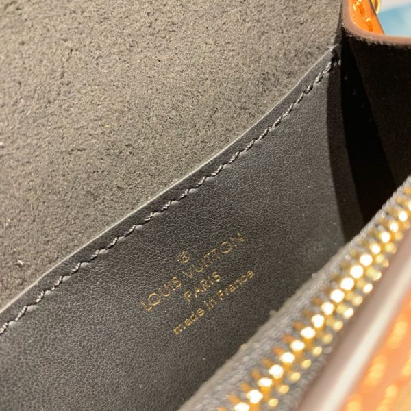 Replica LV Bumbag Dauphine BB M68621 Black Crossbody Bag - Image 9