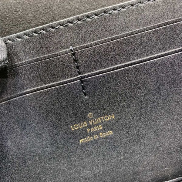 Replica LV Dauphine Bumbag M44586 - Stylish & Chic - Image 10