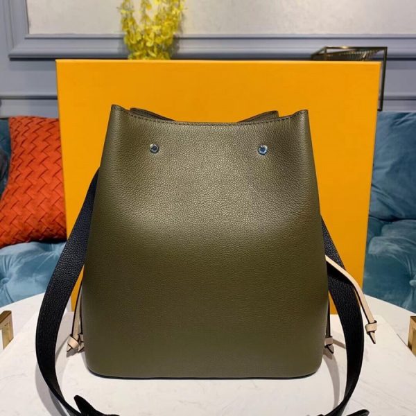 Replica LV Calfskin Leather Lockme Bucket Bag M55439 - Image 4