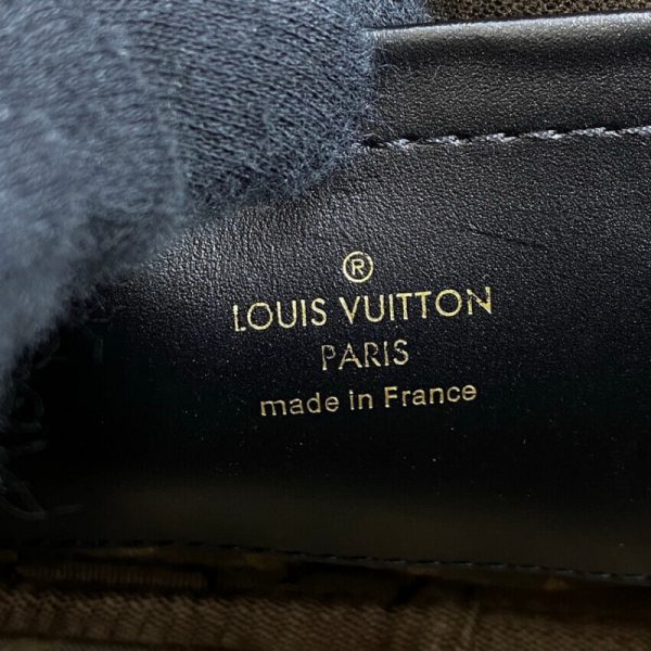 LV Calfskin Leather Utility Crossbody Bag - M80450 Replica - Image 20