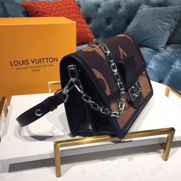 Replica Louis Vuitton Dauphine MM M44599 Handbag - Image 3