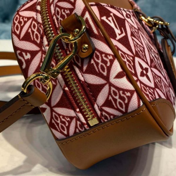 Replica LV Denim Camera Bag M45528 | Stylish & Functional - Image 7