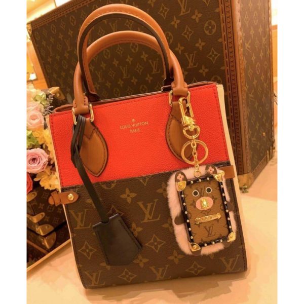 Replica Louis Vuitton Fold Tote PM – Stylish & Elegant Design - Image 3