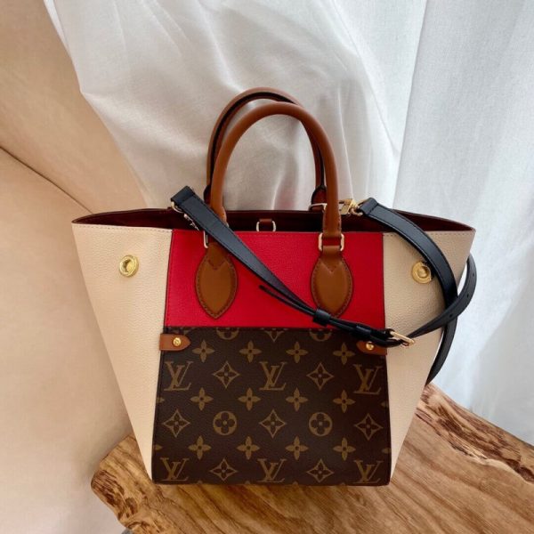 Replica Louis Vuitton Fold Tote PM – Stylish & Elegant Design - Image 6