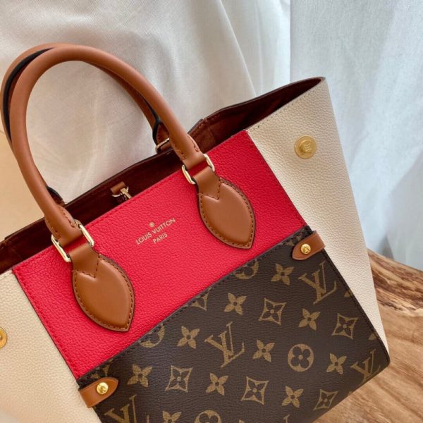 Replica Louis Vuitton Fold Tote PM – Stylish & Elegant Design - Image 7