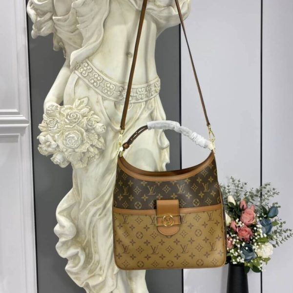 Replica Louis Vuitton Dauphine Hobo MM M45195 Bag - Image 3