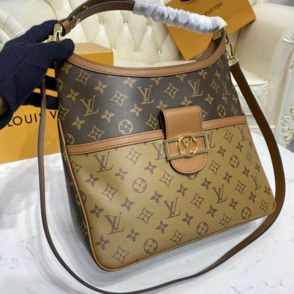 Replica Louis Vuitton Dauphine Hobo MM M45195 Bag - Image 9