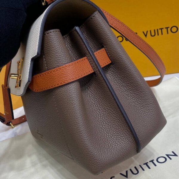 Replica LV Lockme Ever Bb in Smokey-Quartz-Caramel - Image 9