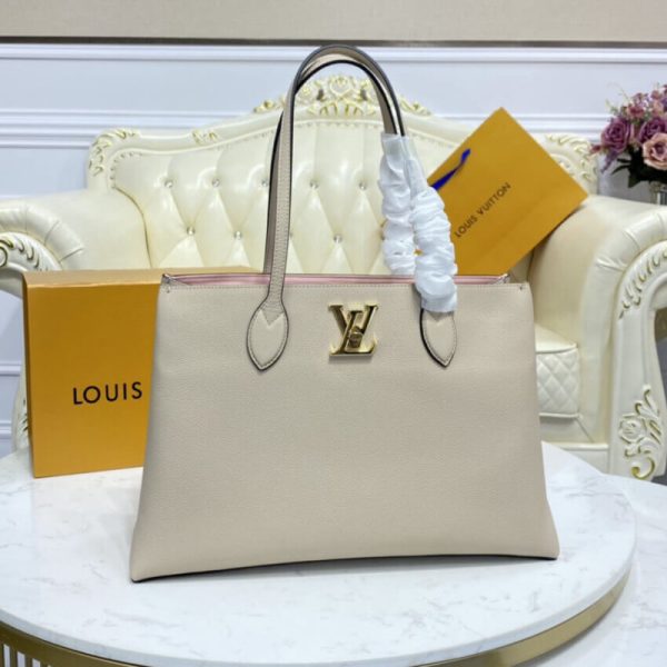 Stylish Louis Vuitton Lockme Shopper Bag Replica - Image 3