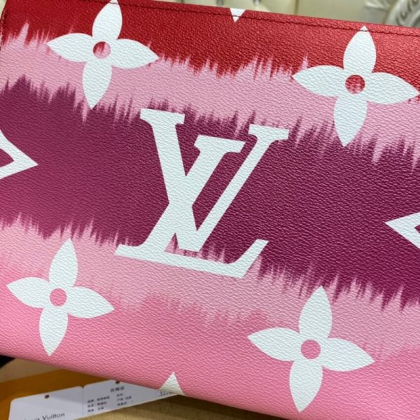 LV Escale Toiletry Pouch 26 Replica - Vibrant Red Design - Image 7