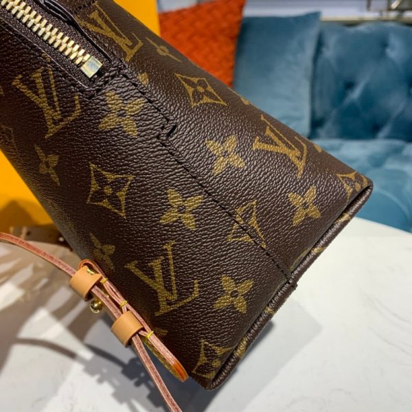 Replica LV Moon Backpack M44944 | Stylish & Durable Design - Image 6