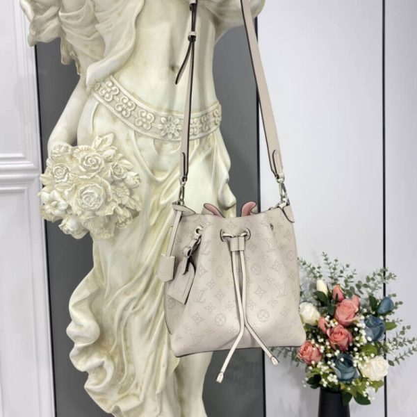 Replica Louis Vuitton Mahina Muria M57526 Leather Bag - Image 2
