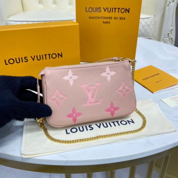 LV Mini Pochette Accessoires Replica M80501 Elegant Design - Image 4