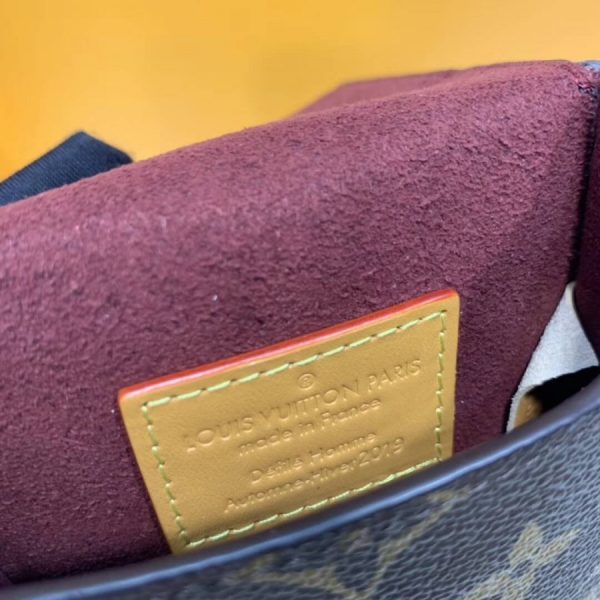 Louis Vuitton Monogram Canvas Box Phone Case M68523 Replica - Image 9