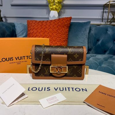Louis Vuitton Monogram Dauphine Chain Wallet Replica M68746