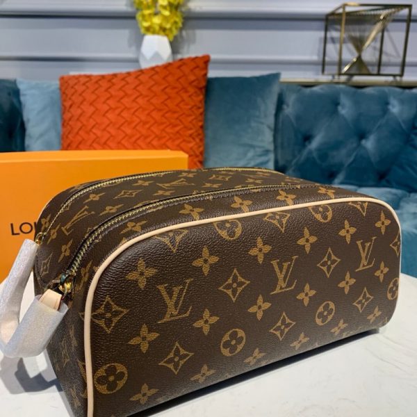 Replica LV Monogram Toiletry Bag M47528, King Size - Image 3
