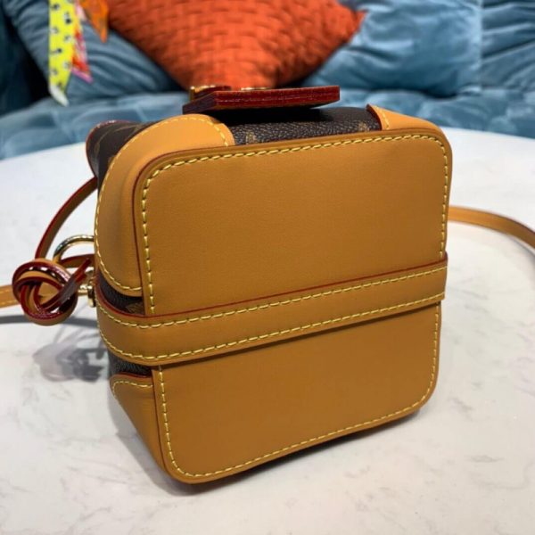 Replica LV Monogram Mini Bucket Bag M57099 Canvas Design - Image 4