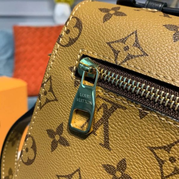 Replica LV Monogram Canvas Pochette Metis M41465 - Image 6