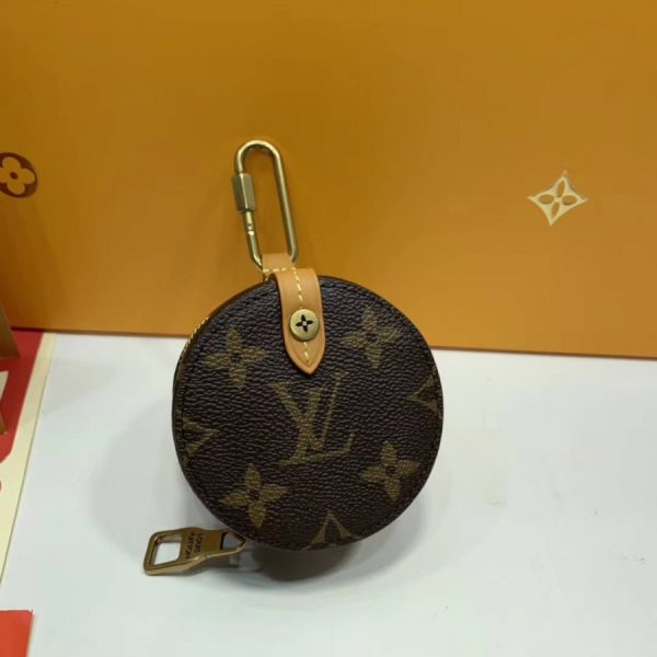 Replica LV Monogram Canvas Round Case M68524 – Stylish Dupe - Image 2