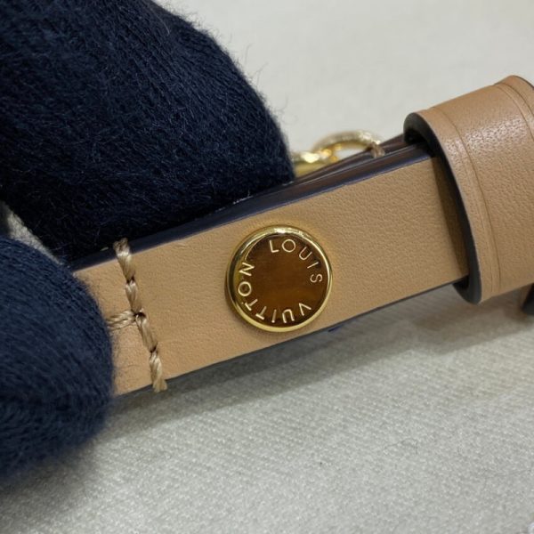 Louis Vuitton Monogram Empreinte Pouch On Strap - Arizona Beige - Image 17