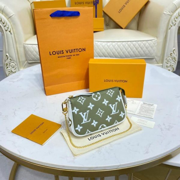 Replica LV Empreinte Leather Mini Pochette M81284 - Image 6