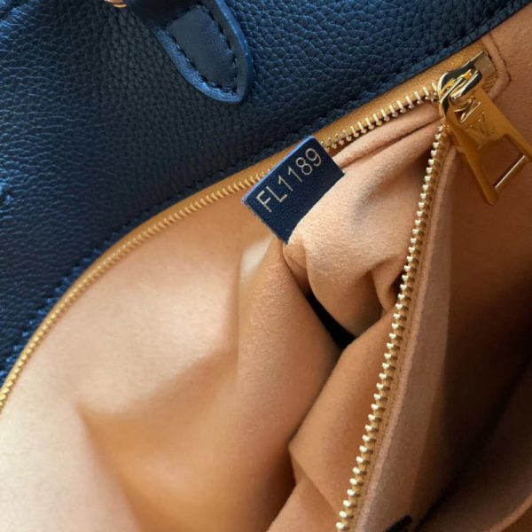 Replica LV Monogram Empreinte Onthego GM M44933 Bag - Image 8