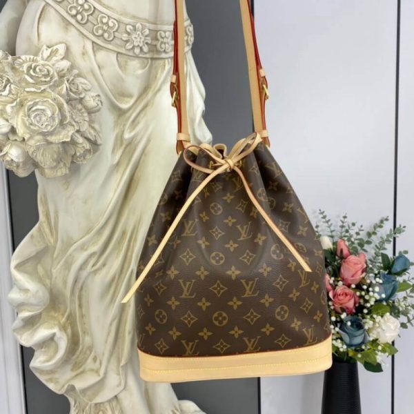Replica Louis Vuitton Monogram Noe Shoulder Bag M42224 - Image 3