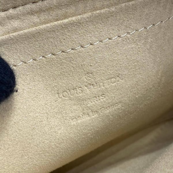 Replica Louis Vuitton Monogram Pochette Milla MM M60094 Bag - Image 17