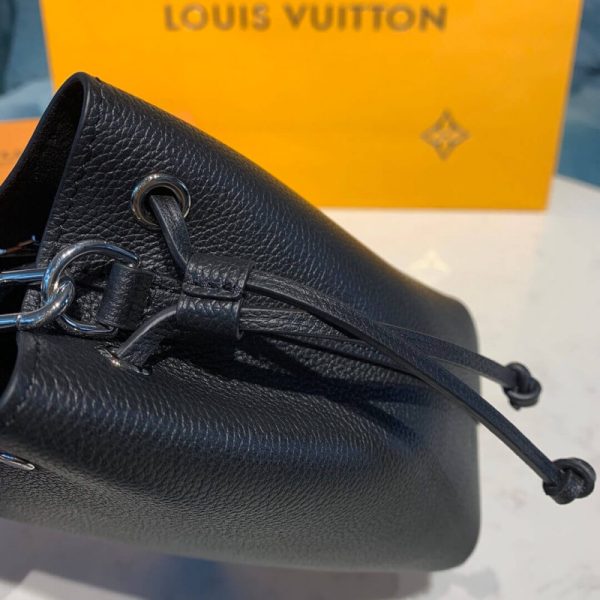 Replica LV Nano Lockme Bucket Bag M68709 - Image 8
