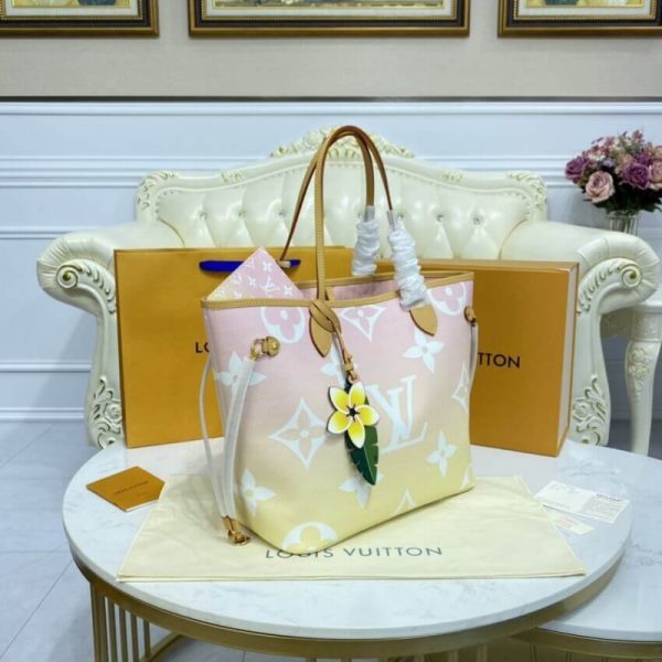 Replica Louis Vuitton Neverfull MM Handbag - Image 5