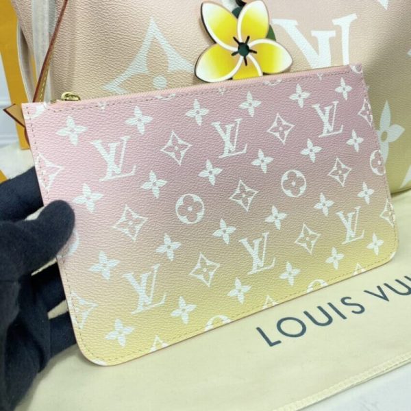Replica Louis Vuitton Neverfull MM Handbag - Image 10