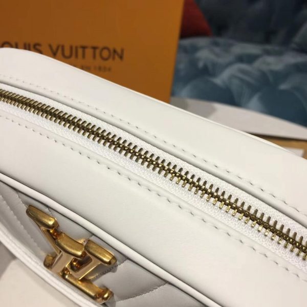 Replica LV New Wave Camera Bag M53682 - Stylish & Compact - Image 6