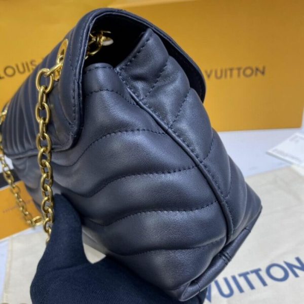 Replica LV New Wave Chain Bag M58552 in Black - Image 6