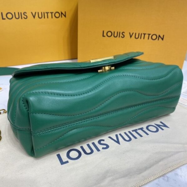 Replica LV New Wave Chain Bag - Emerald Green M58664 - Image 7