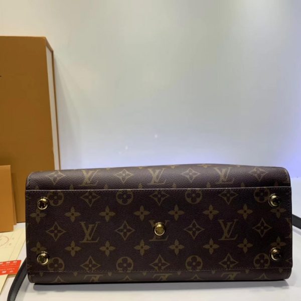 Louis Vuitton On My Side Bag M55933 Replica - Image 6