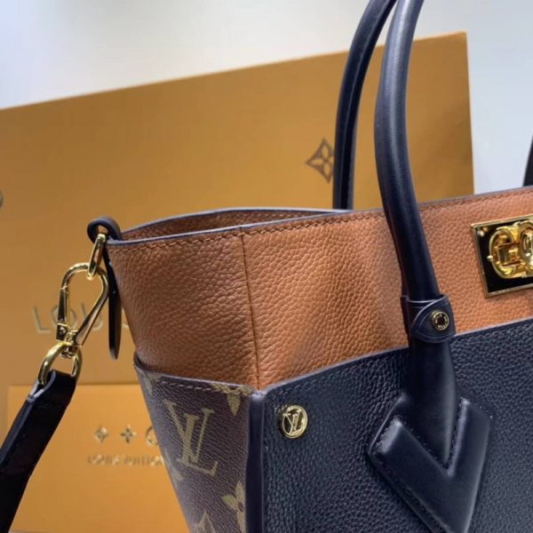 Replica Louis Vuitton On My Side M53823 Handbag - Image 4