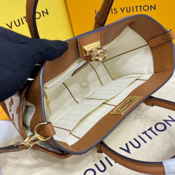 Replica LV On My Side PM M59905 Luxury Shoulder Bag - Image 11