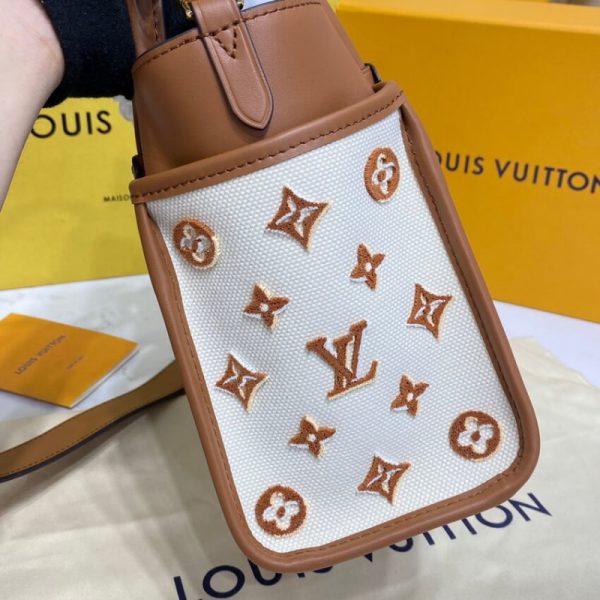 Replica LV On My Side PM M59905 Luxury Shoulder Bag - Image 8