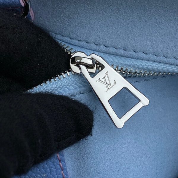 Louis Vuitton Onthego PM Replica in Lilas Purple M46067 - Image 10