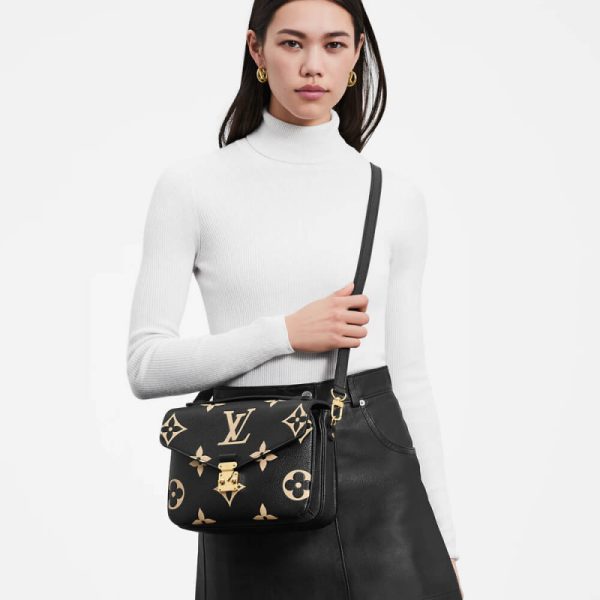 Replica Louis Vuitton Pochette Metis M45773 Handbag - Image 2
