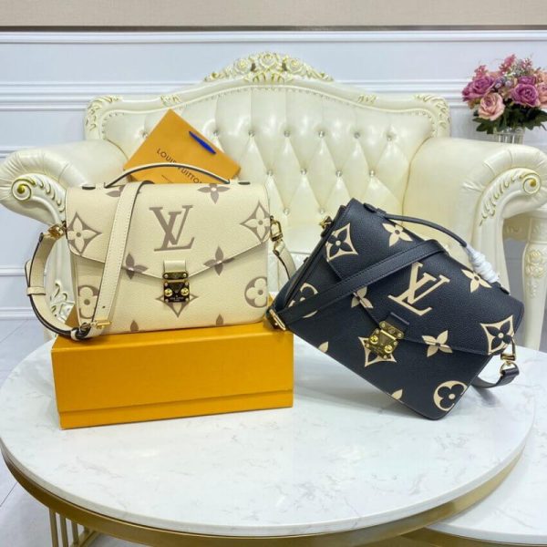 Replica Louis Vuitton Pochette Metis M45773 Handbag - Image 19