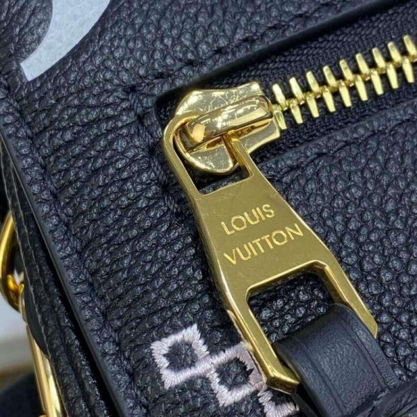 Replica LV Pochette Metis Crossbody Bag M46018 M46028 - Image 16