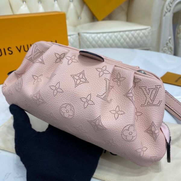 Louis Vuitton Scala Mini Pouch Replica | Stylish & Compact Design - Image 11